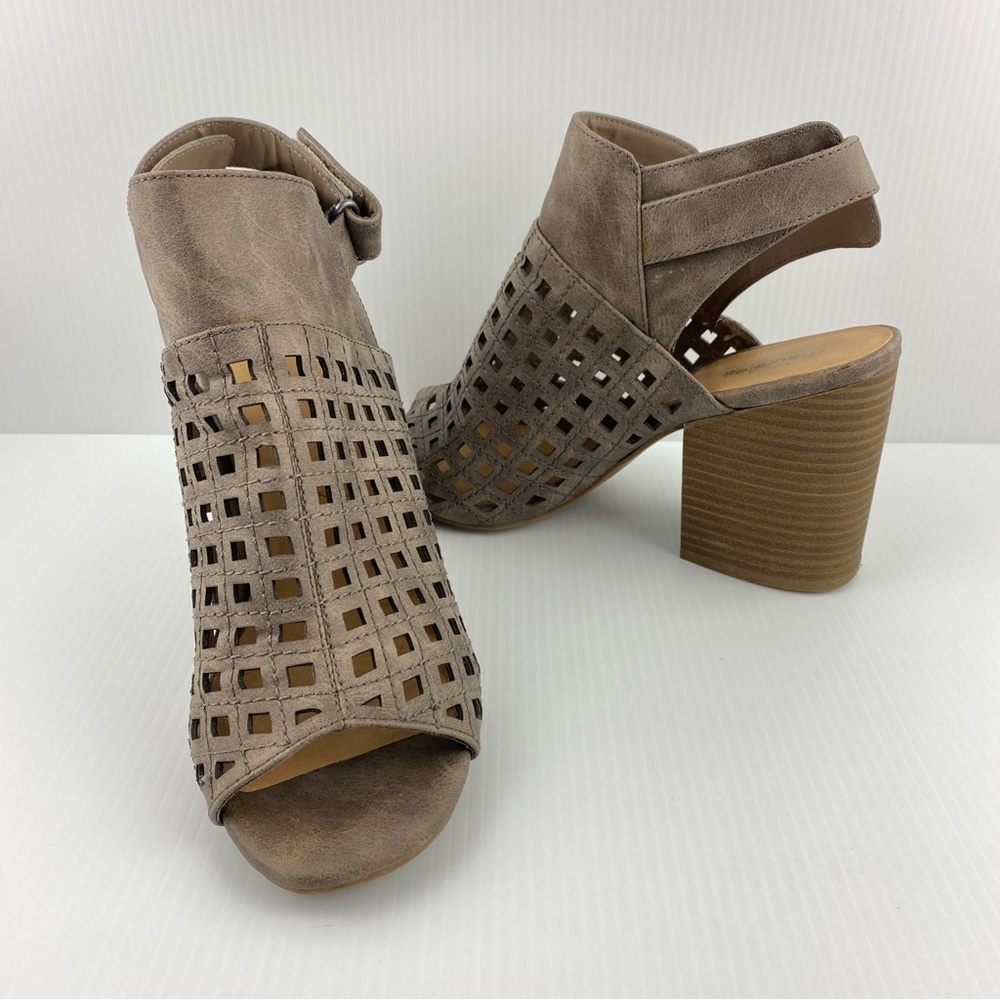 Maurices Block Heel Shoes Open Toe and Back Sz 9M